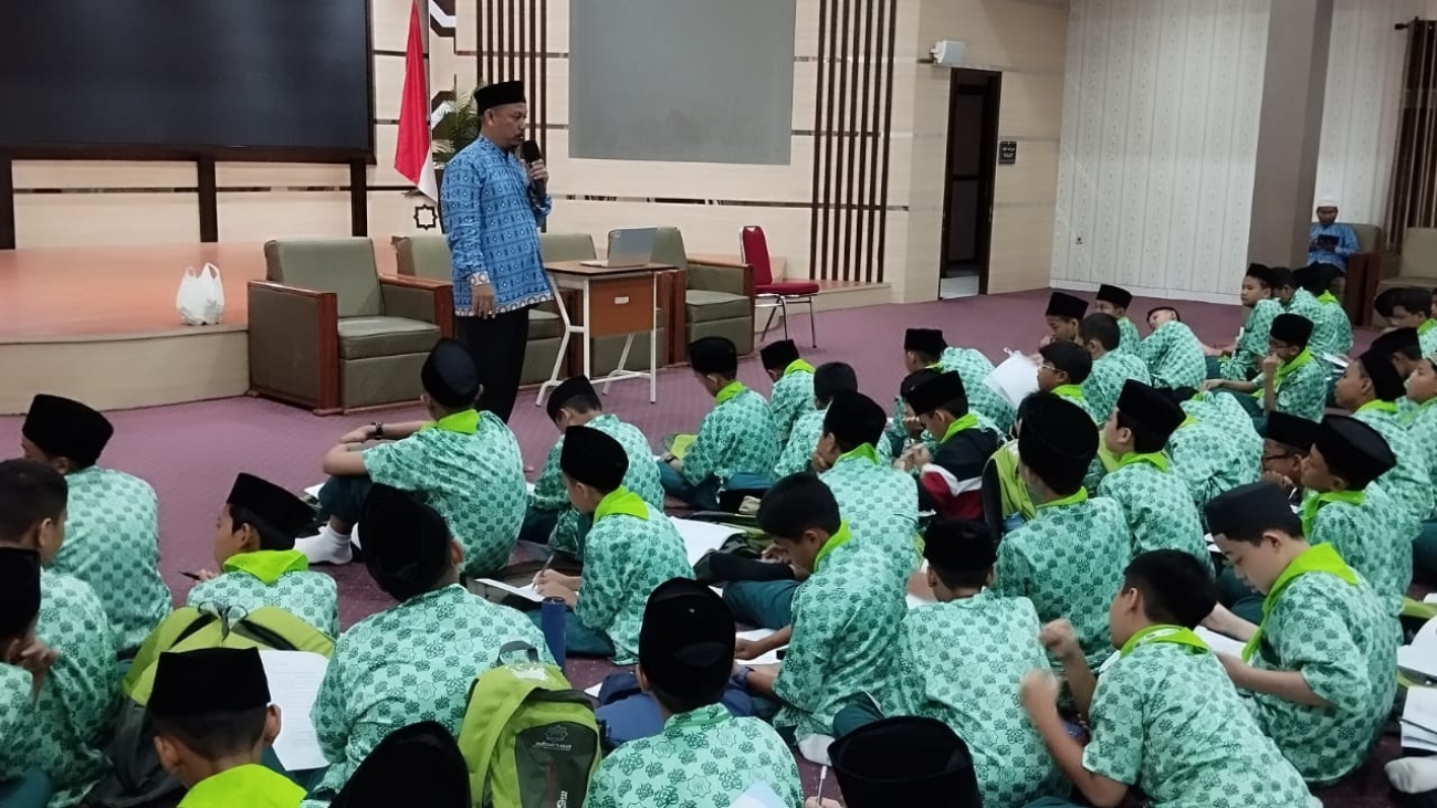 SMP IT AL BINAA PUTRA