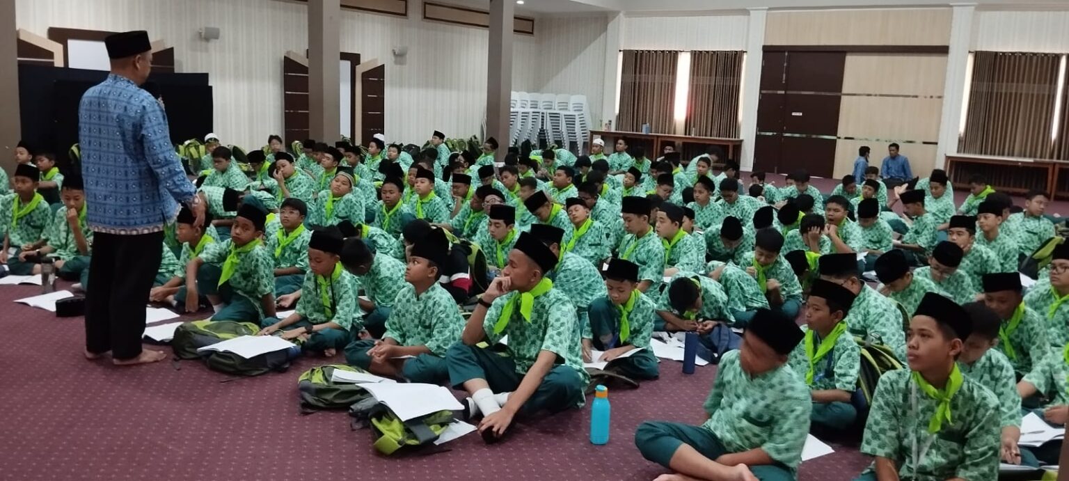 SMP IT AL BINAA PUTRA